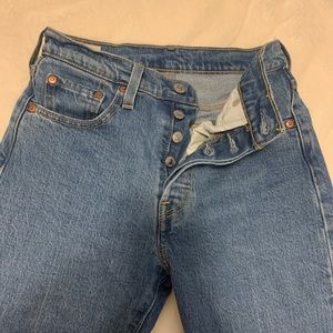 501 Levis Skinny Stretch size 24